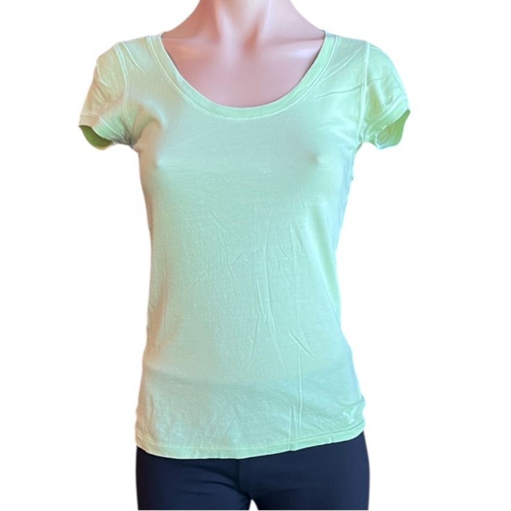 American Eagle Outfitters Green Cap Sleeve Fitted Tee EUC